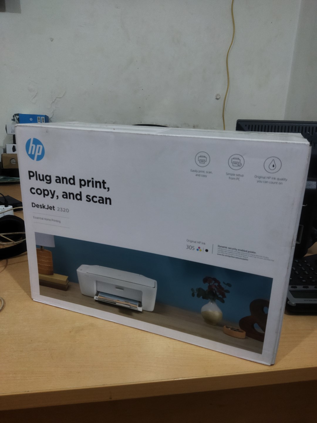 DeskJet 2320