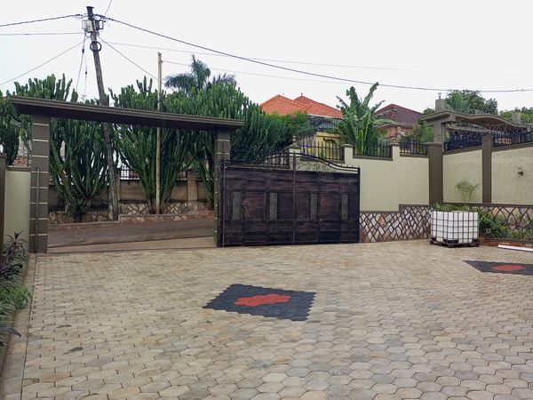 Brand New house for sale in najjera KAMPALA