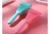 DURABLE DETANGLING BRUSHES
