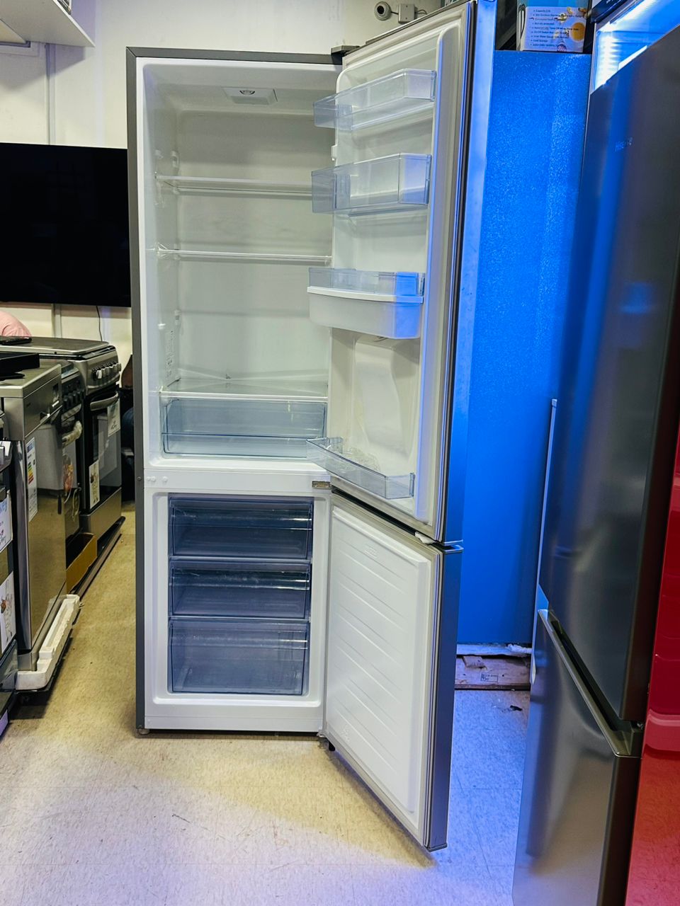 Hisense 341Litres