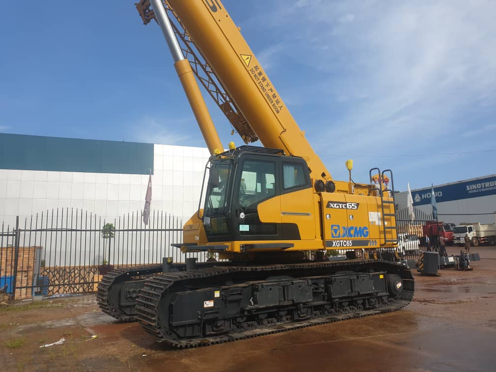XCMG TERRAIN CRANE MODEL: XCA160-H