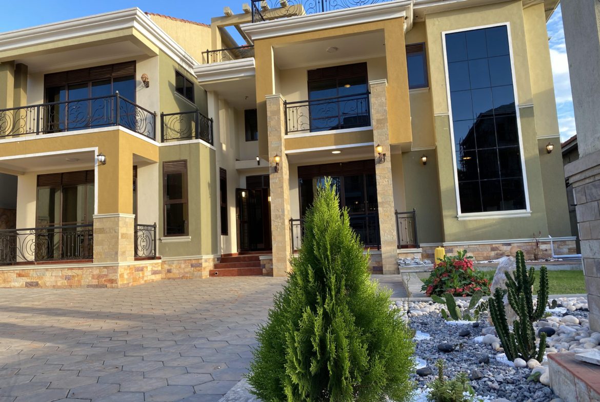 Exquisite Mansion For Sale In Kyanja