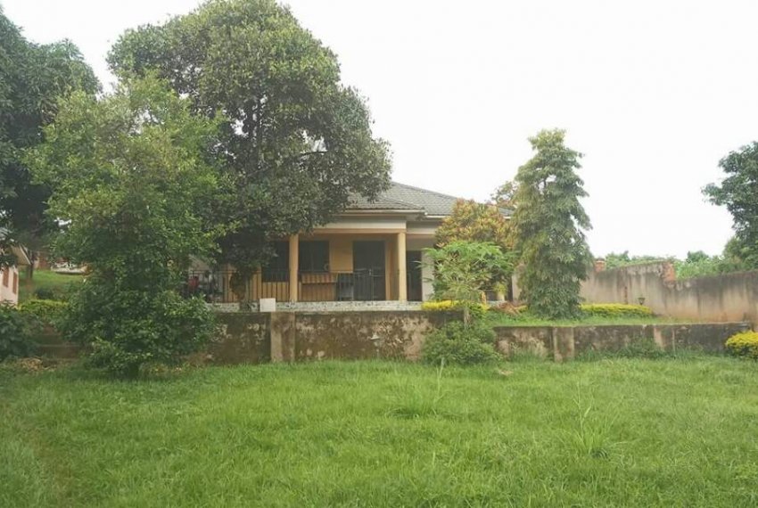 4 Bedroom house for sale in Bweyogerere