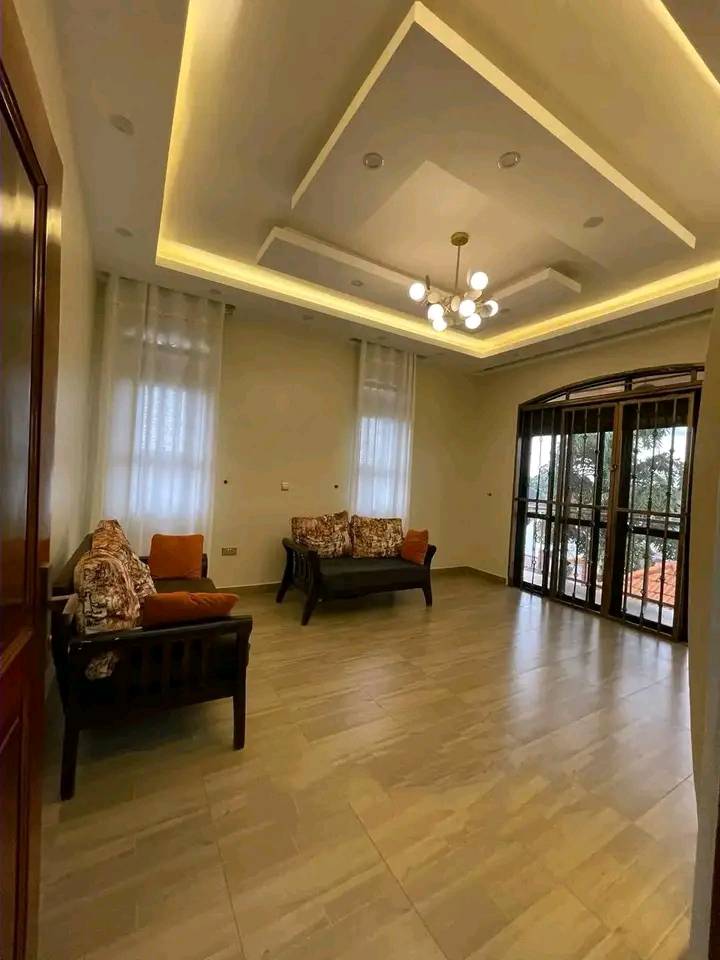 House for rent in Najjera buwate, five bedrooms