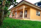 House on quick sale, three bedrooms, two servant rooms