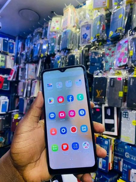 Samsung A12