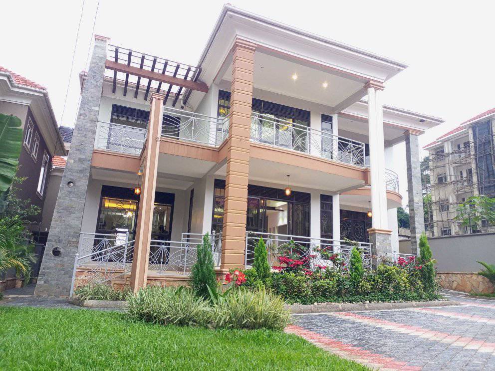 Brand New 7 bedroom house for sale in Kyanja KAMPALA
