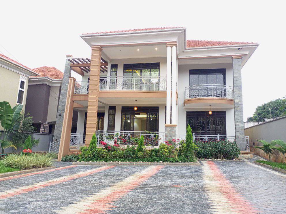 Brand New 7 bedroom house for sale in Kyanja KAMPALA