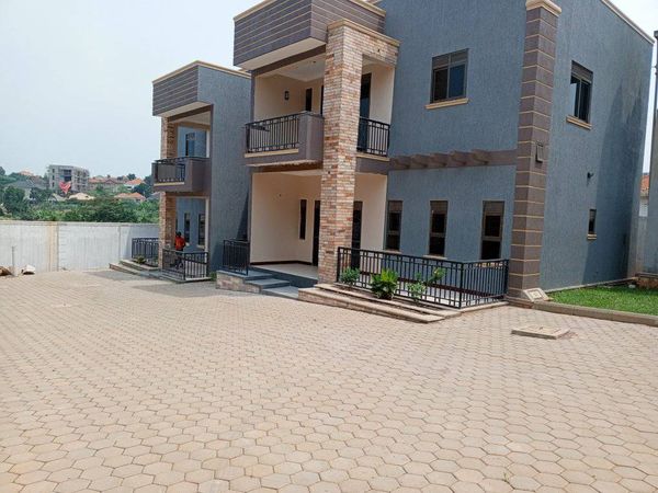 Kira Shimoni Rd duplex 1.5m spacious four bedrooms and three