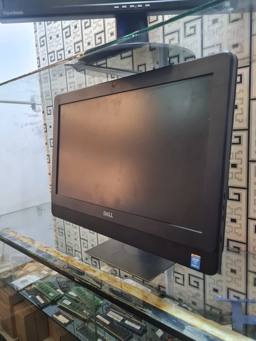 Dell i5 All in one Computer , 22″ 8gb ram , 500gb HDD