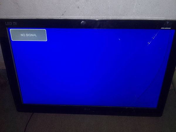 LED SCREEN 24 INCHES