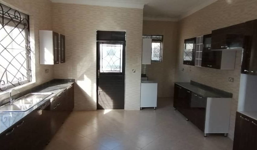Bwebajja House for Sale on Entebbe Road at Shs 590 Million