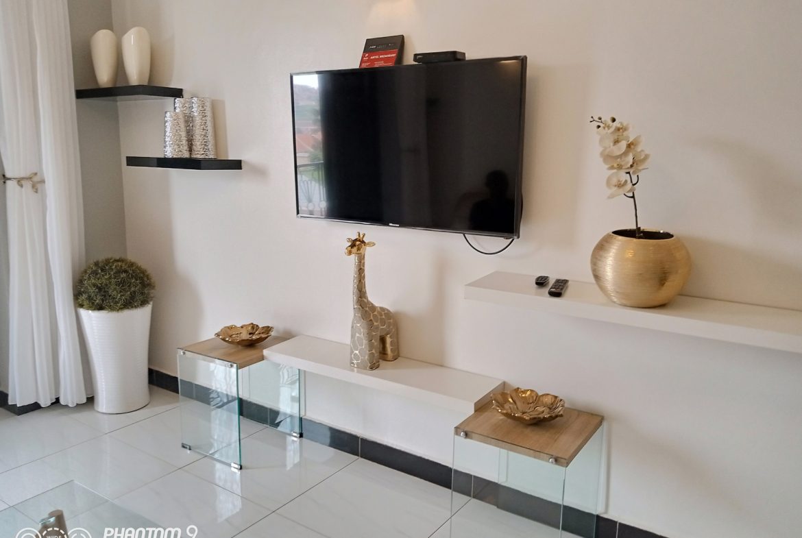 Fully Furnished 2 Bedrooms Apartment For Rent In Kisaasi