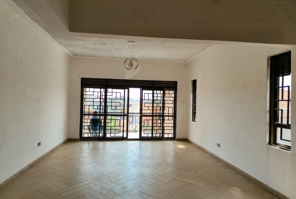 Home Houses & Apartment Land & Plots Kira 6 Bedroom Mansion