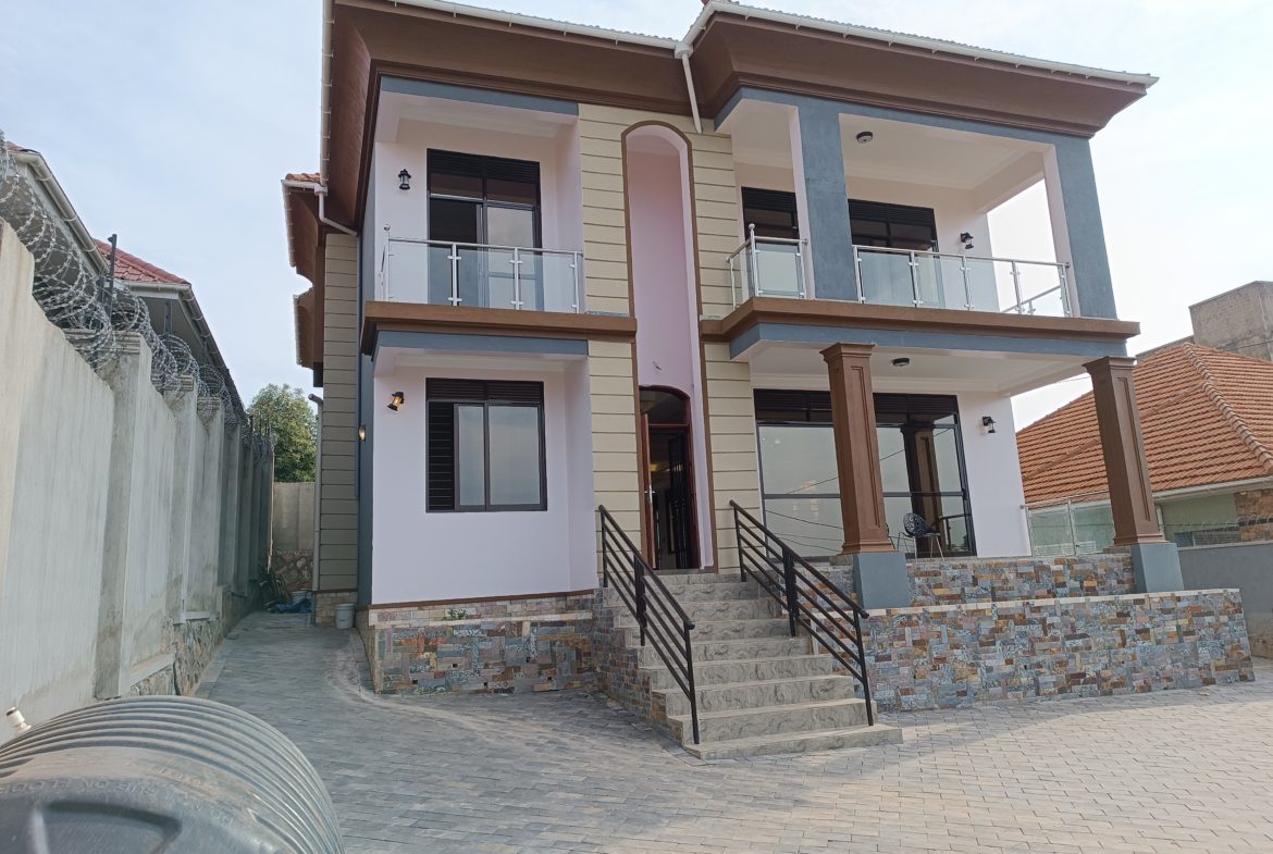 5 Bedrooms Mansion For Sale In Kira