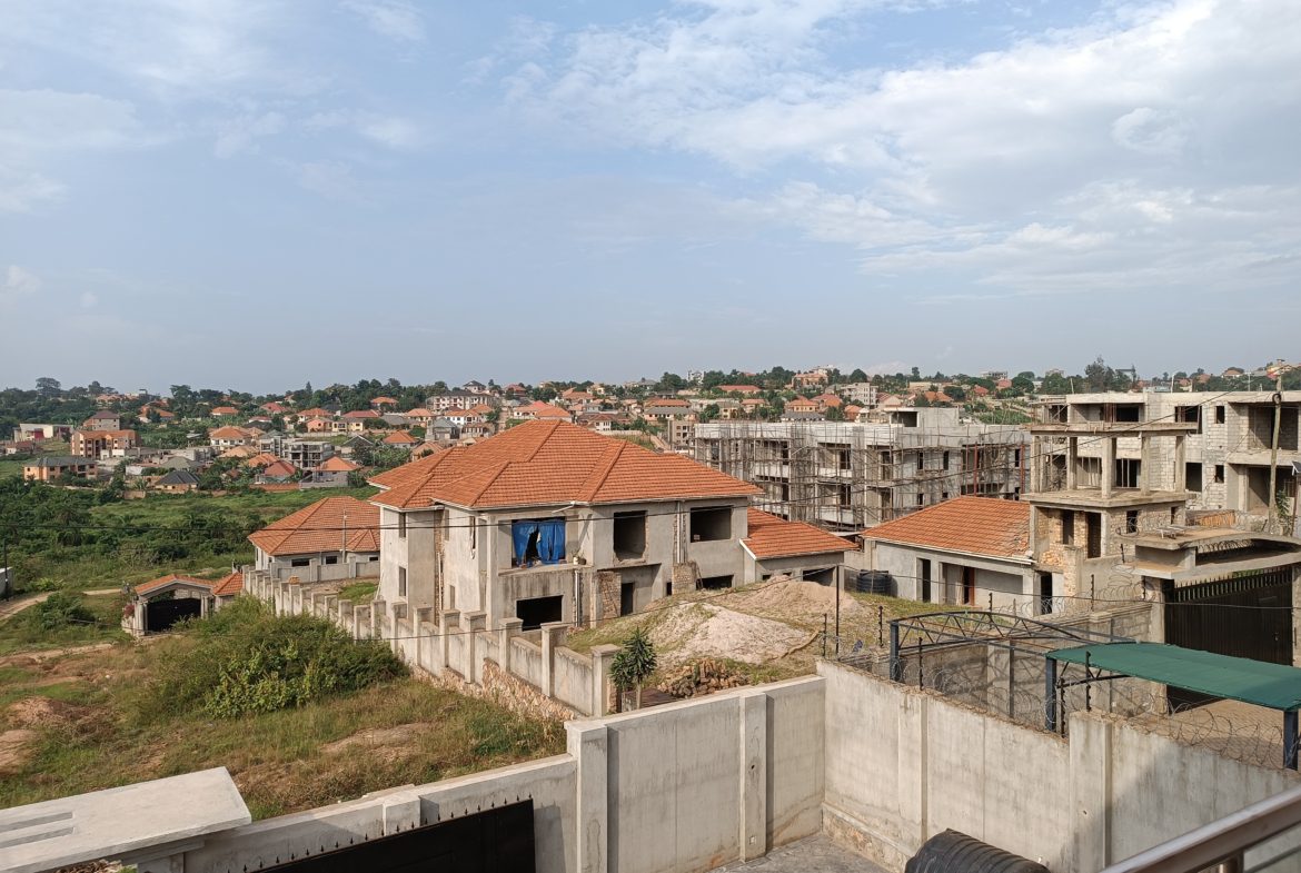 5 Bedrooms Mansion For Sale In Kira