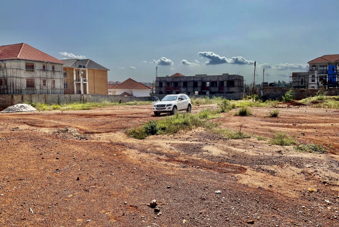 KIRA KIHINDA 15 DECIMALS PLOT FOR SALE