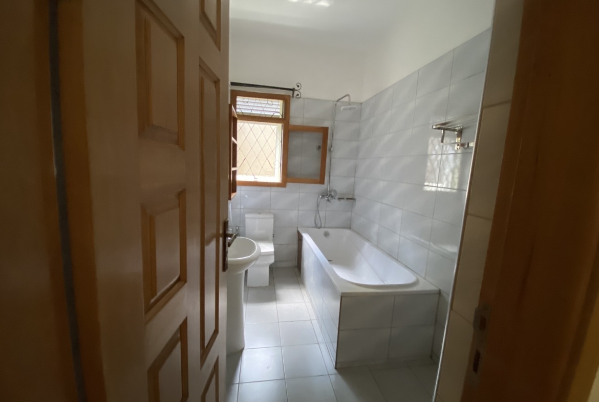 3 Bedrooms House For Sale In Kira At 370millions Ugx