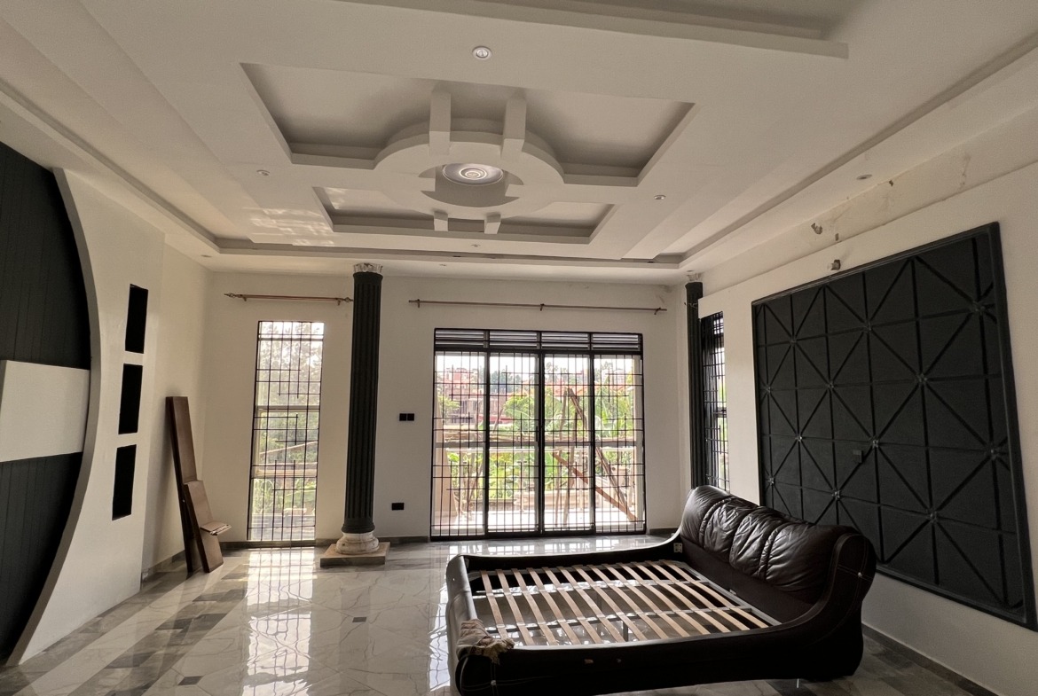 Kira 4 Bedrooms Mansion For Sale At 620M Ugx
