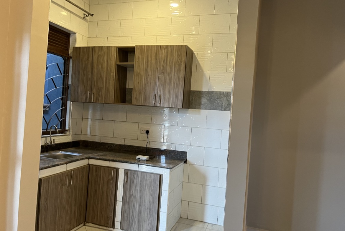 5 RENTAL UNIT HOUSE FOR SALE IN KIRA AT 450M UGX