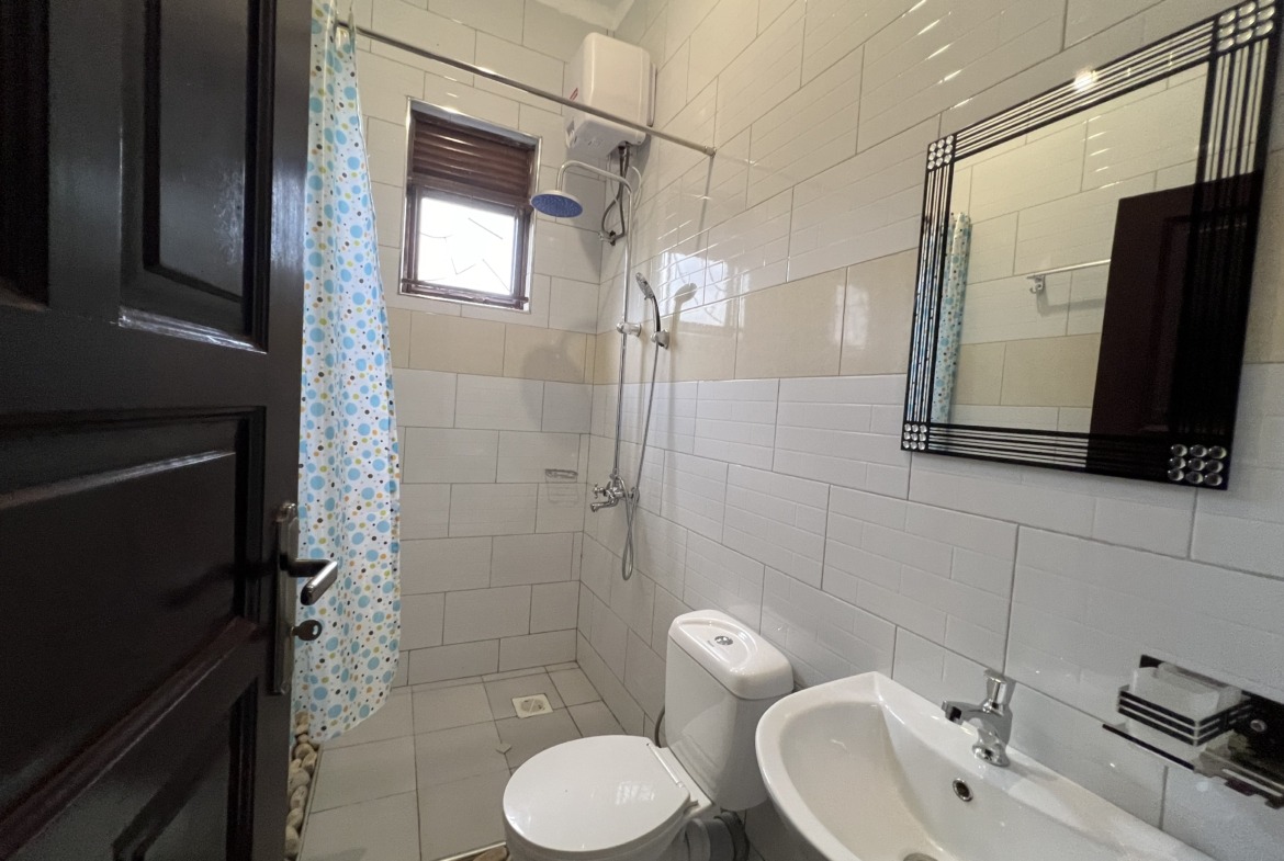 5 RENTAL UNIT HOUSE FOR SALE IN KIRA AT 450M UGX
