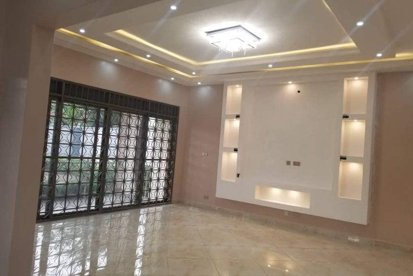 4 Bedroom House for Sale in Kira Bulindo at Shs 420 Million