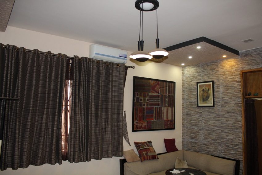 5 Bedrooms House for Sale in Kololo at USD 1.55 Million