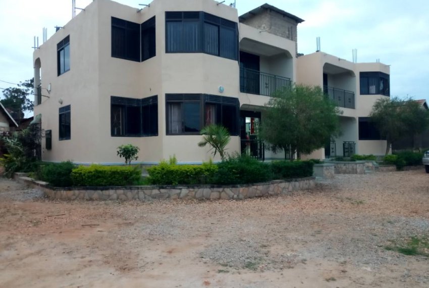 2 bedroom house in bukoto