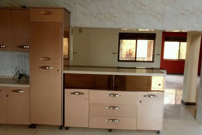 6bedrooms for sale in namugongo