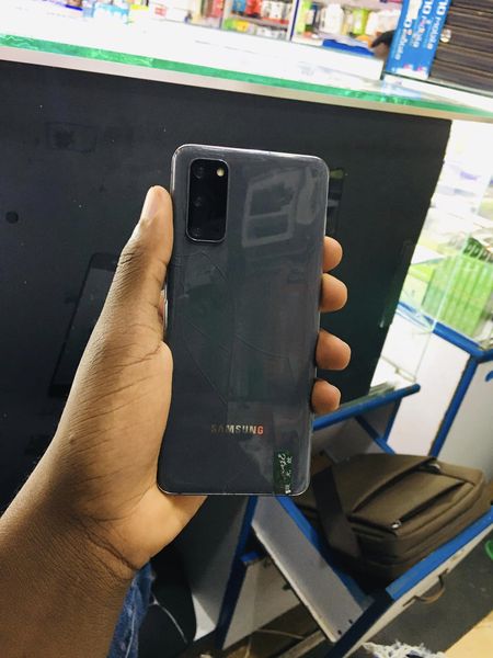 Samsung S20 at 290k