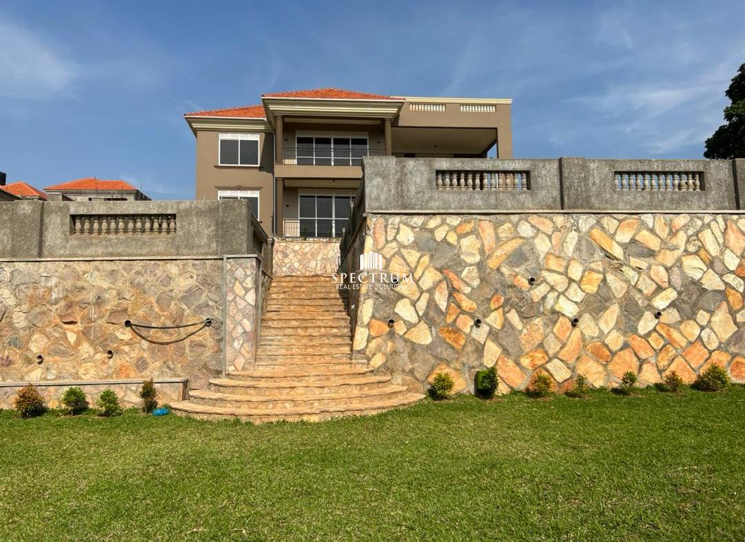 This storeyed House for sale in Munyonyo Kampala