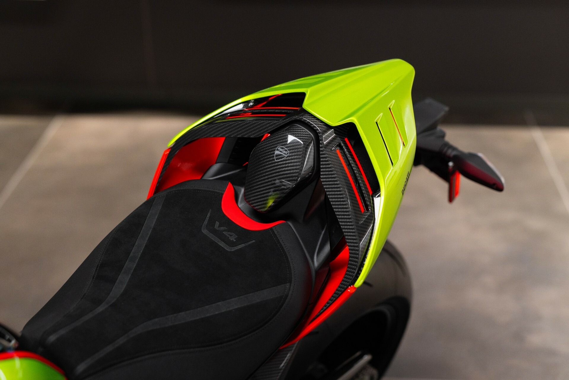 Ducati v4 Lamborghini 2023