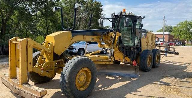 2013 Caterpillar 140M2