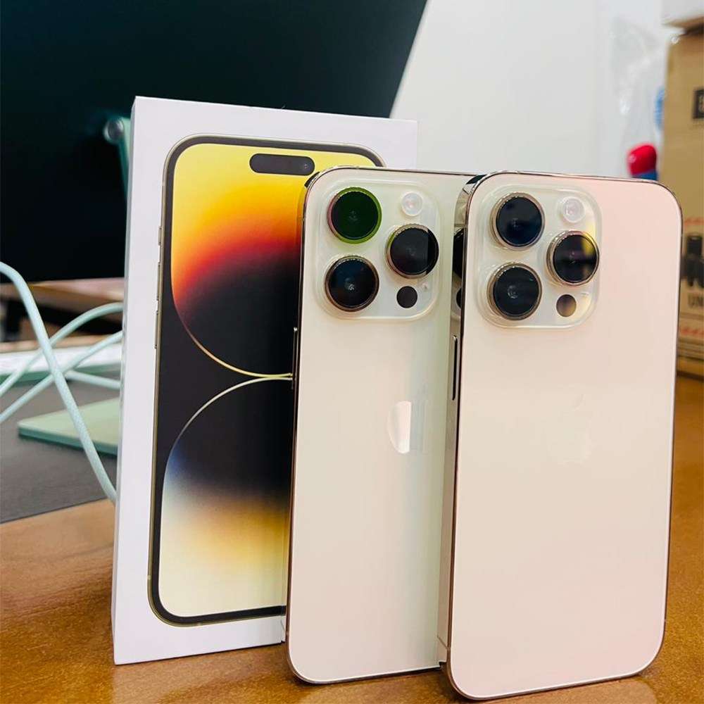 Items F/s Brand-New: iPhone 14 Pro, 15 Pro Max 256Gb
